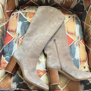 Sarto A-Ticada size 8 NWOT wester inspired